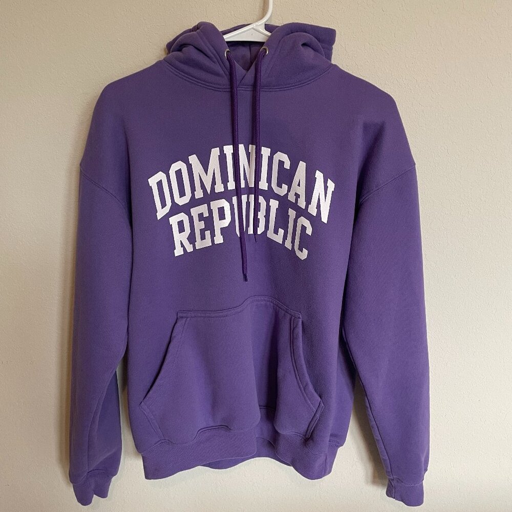 Dominican Republic Purple Pullover Hoodie, Soft